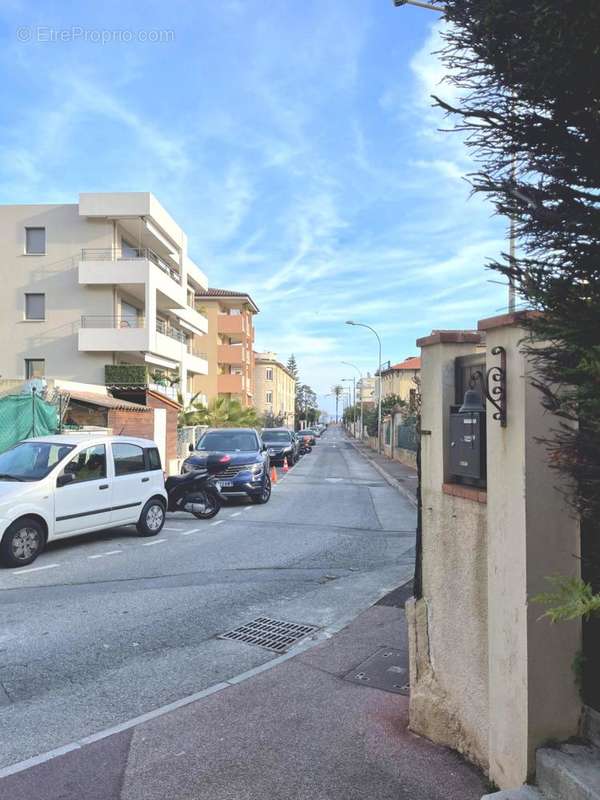 entrée  - Appartement à ROQUEBRUNE-CAP-MARTIN