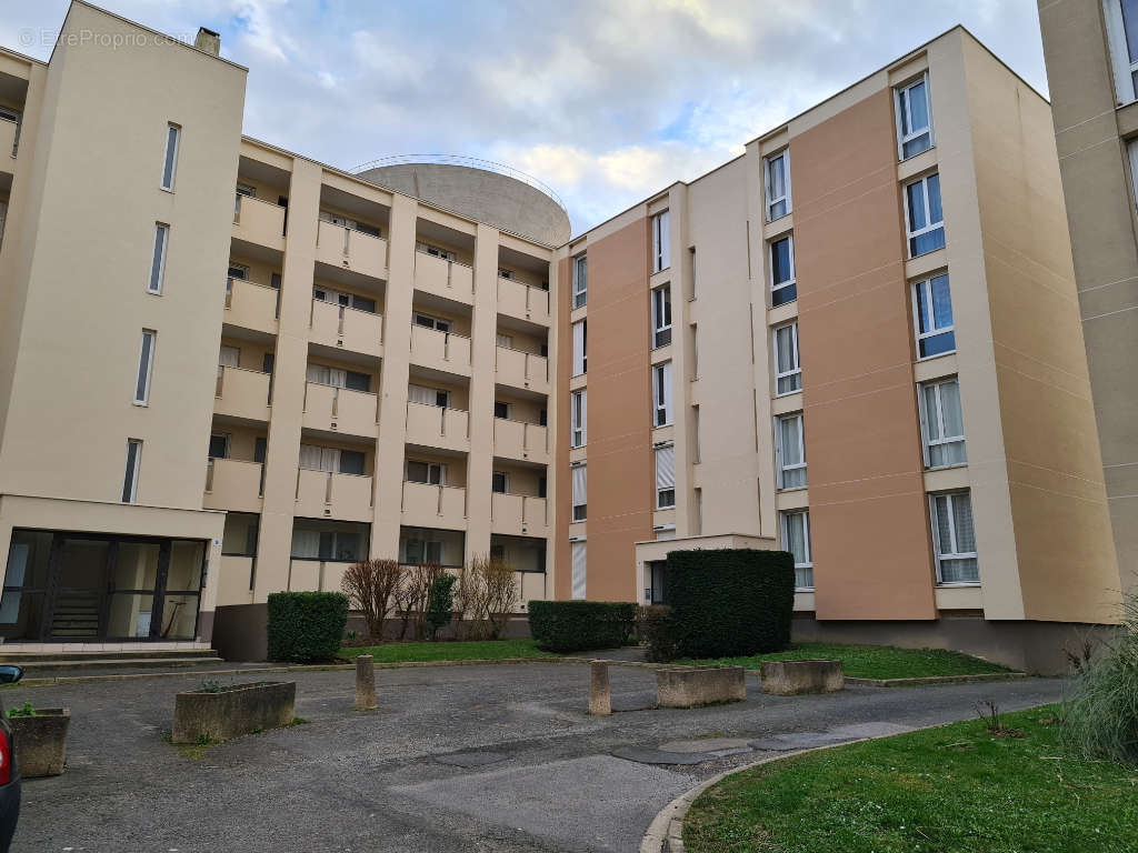 Appartement à BOIS-D&#039;ARCY