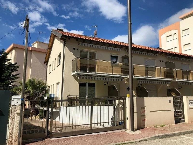 Appartement à ROQUEBRUNE-CAP-MARTIN