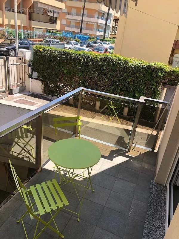 Appartement à ROQUEBRUNE-CAP-MARTIN