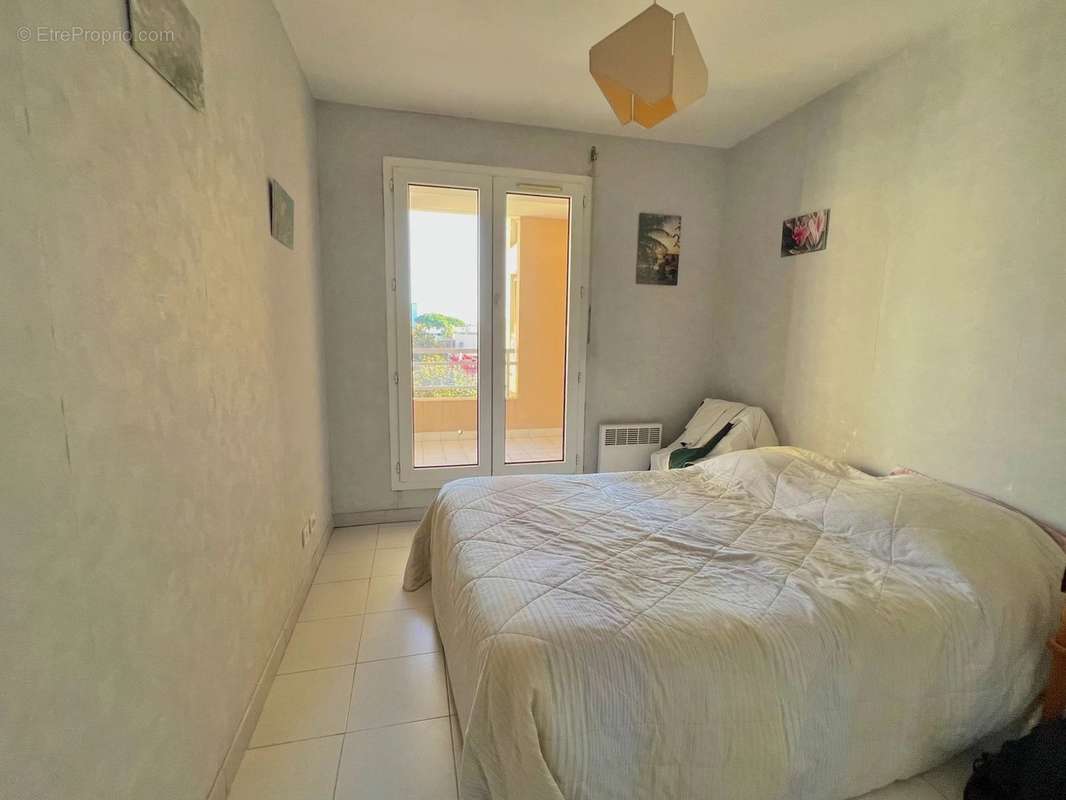 Appartement à VALLAURIS