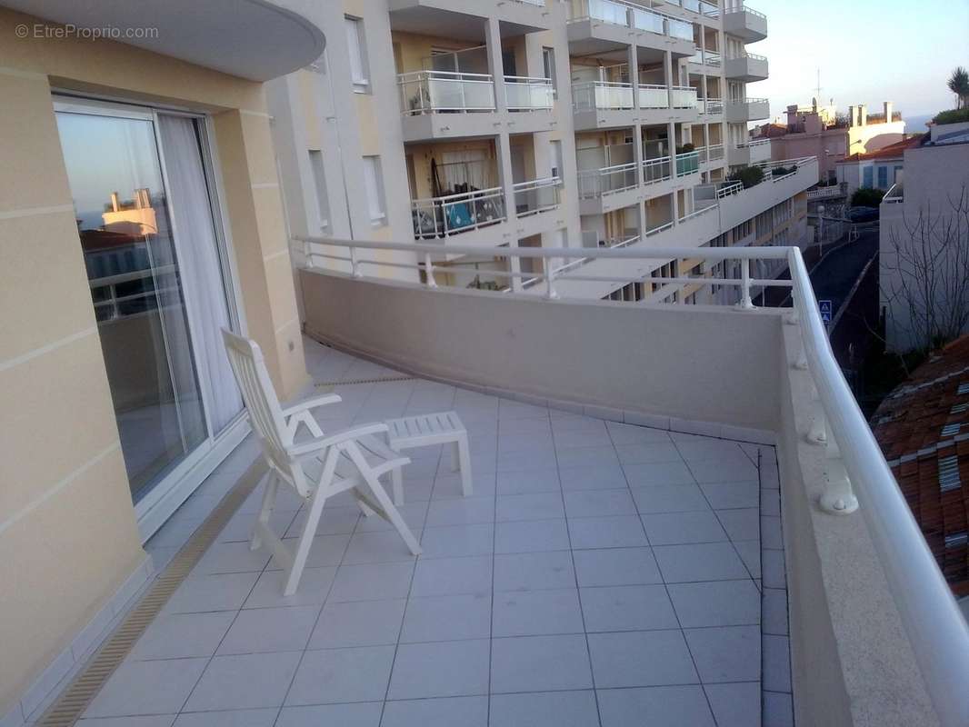 Appartement à BEAUSOLEIL