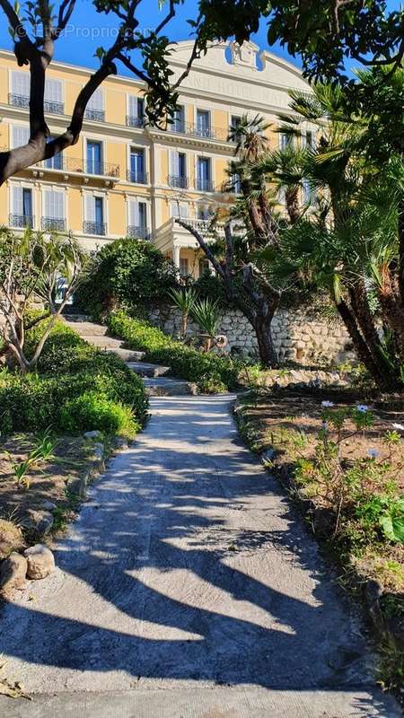 Appartement à MENTON