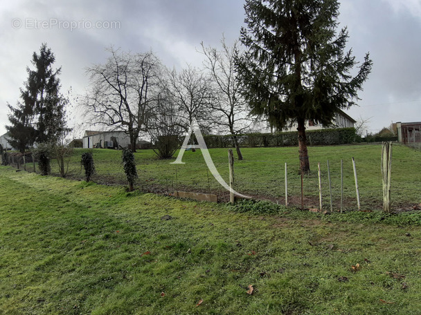 Terrain à CHATEAU-RENAULT