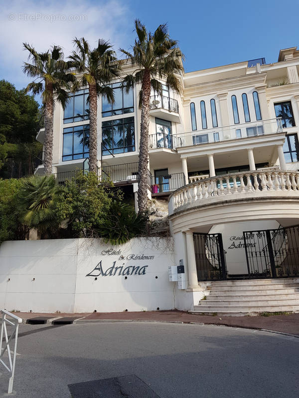 Appartement à CARRY-LE-ROUET