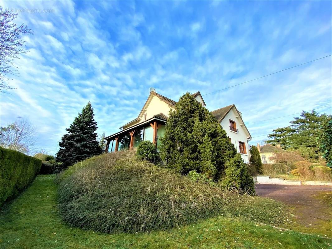 Maison à BONNY-SUR-LOIRE