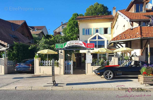 Commerce à LES HOPITAUX-NEUFS