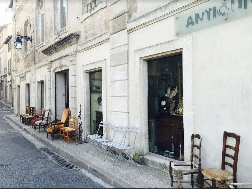 Commerce à ARLES