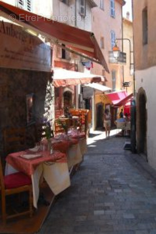 Commerce à CANNES