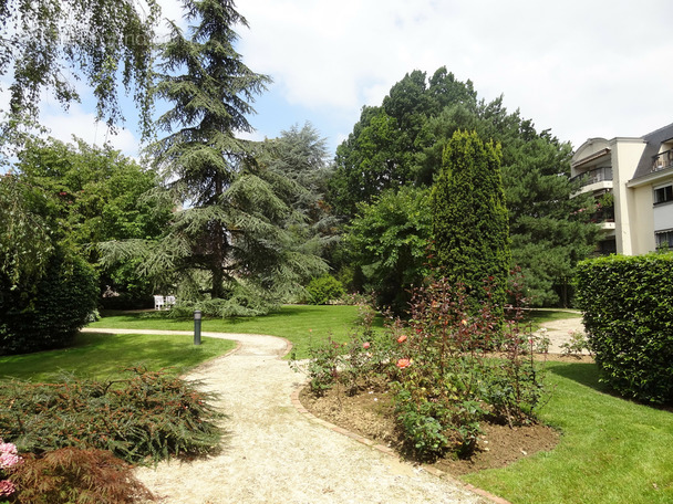 Appartement à BOURG-LA-REINE