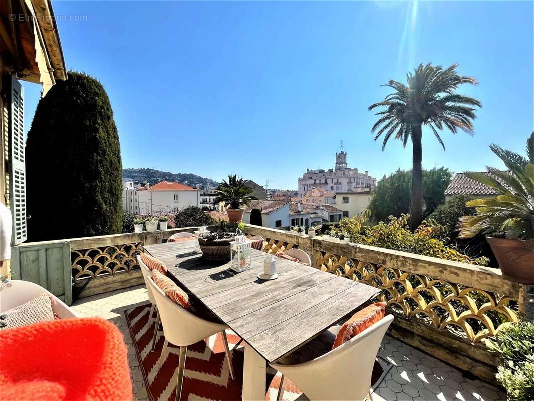 Appartement à CANNES