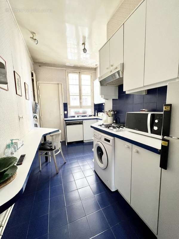 Appartement à NEUILLY-SUR-SEINE