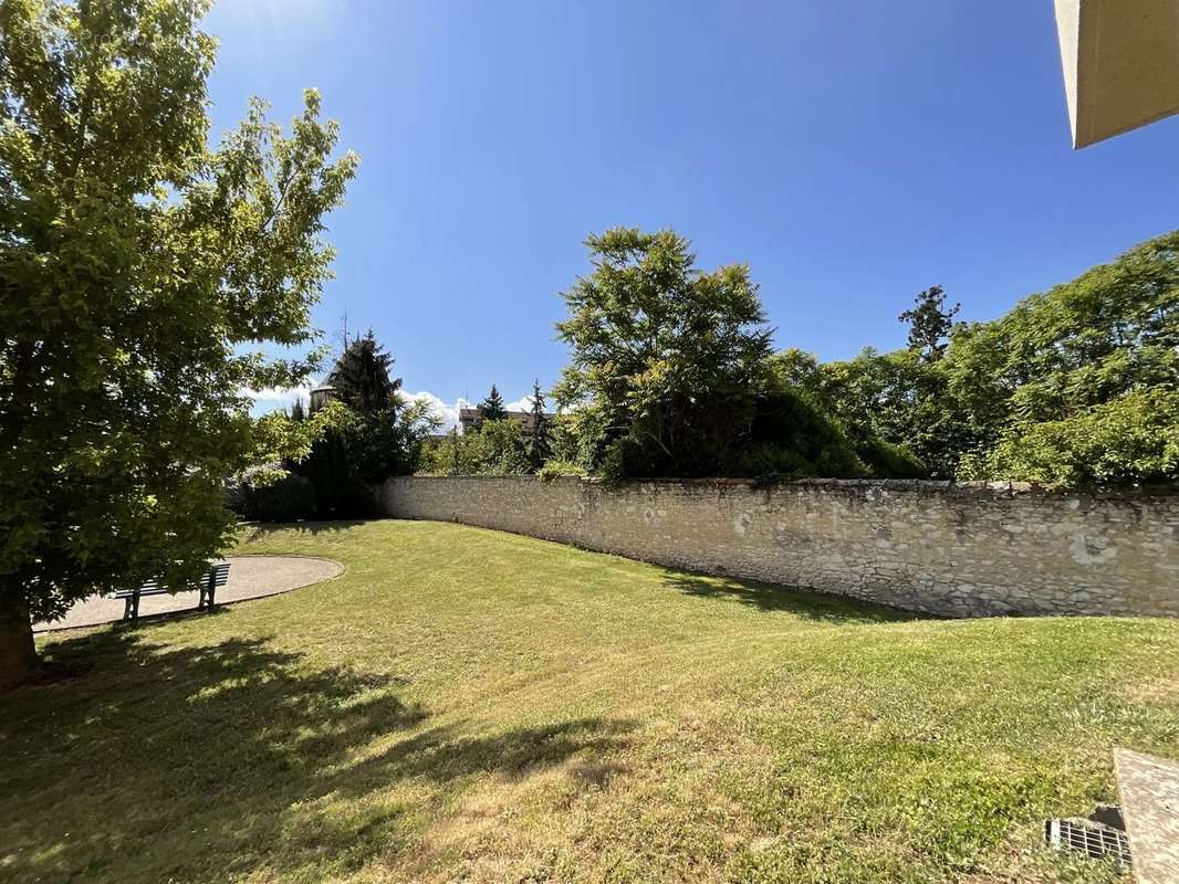 Appartement à DAMMARIE-LES-LYS