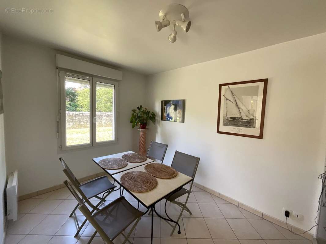 Appartement à DAMMARIE-LES-LYS