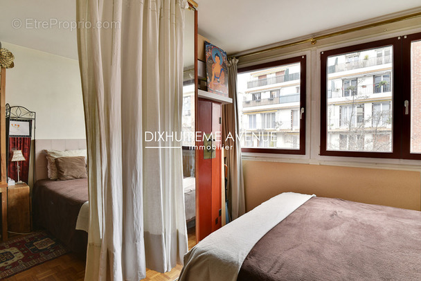 Appartement à PARIS-18E