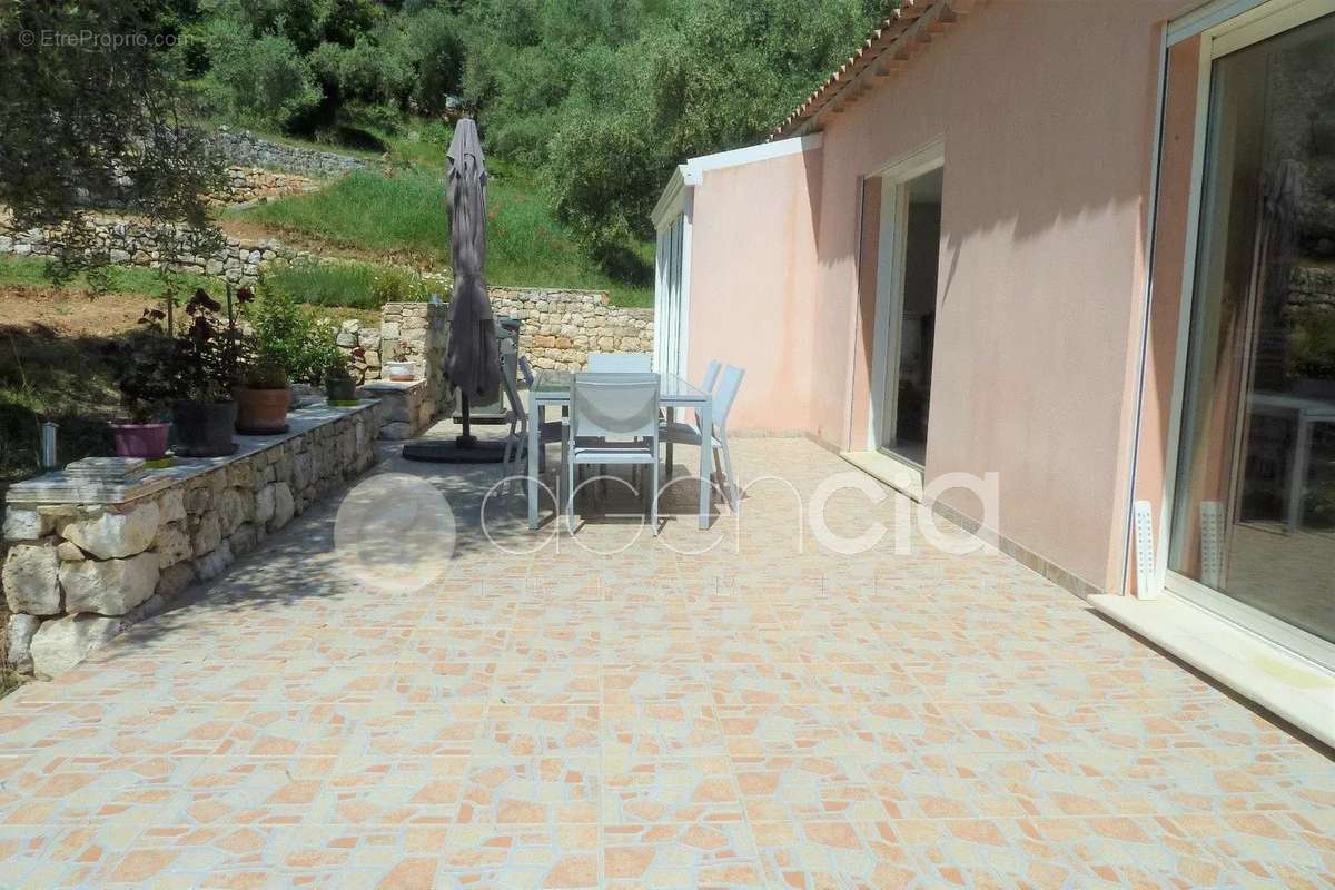 Maison à LE BAR-SUR-LOUP