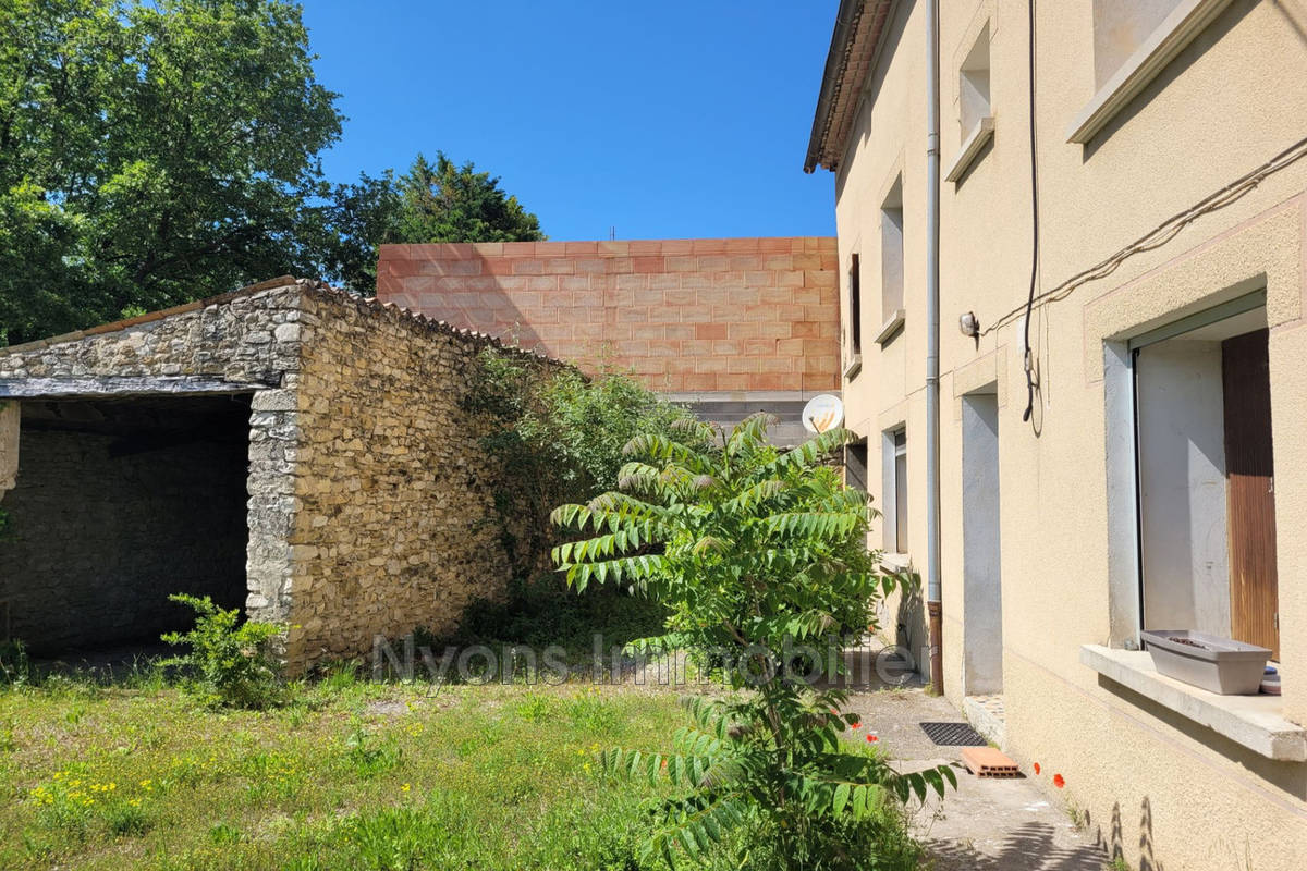 Maison à MIRABEL-AUX-BARONNIES