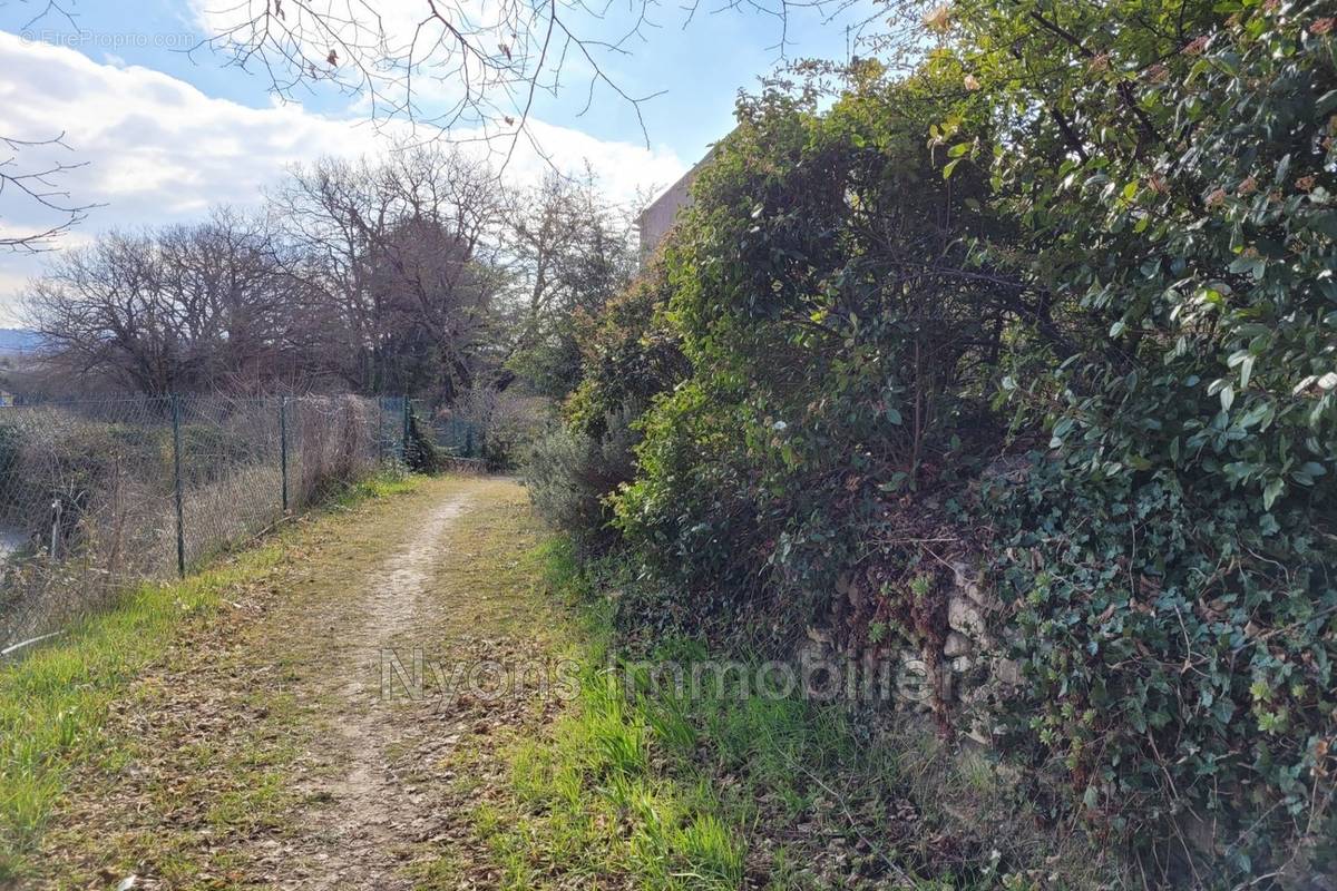 Maison à MIRABEL-AUX-BARONNIES