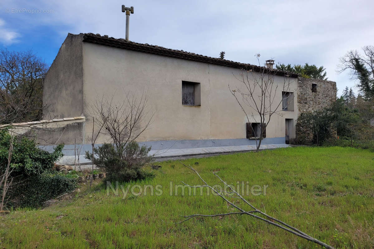 Maison à MIRABEL-AUX-BARONNIES