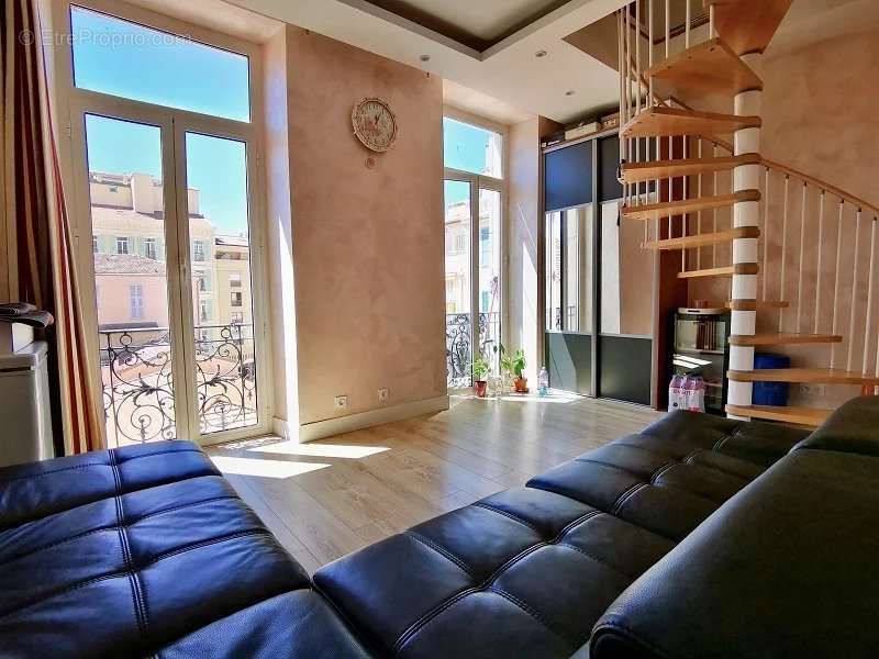 Appartement à MENTON