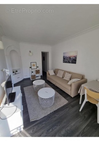 Appartement à PARIS-10E