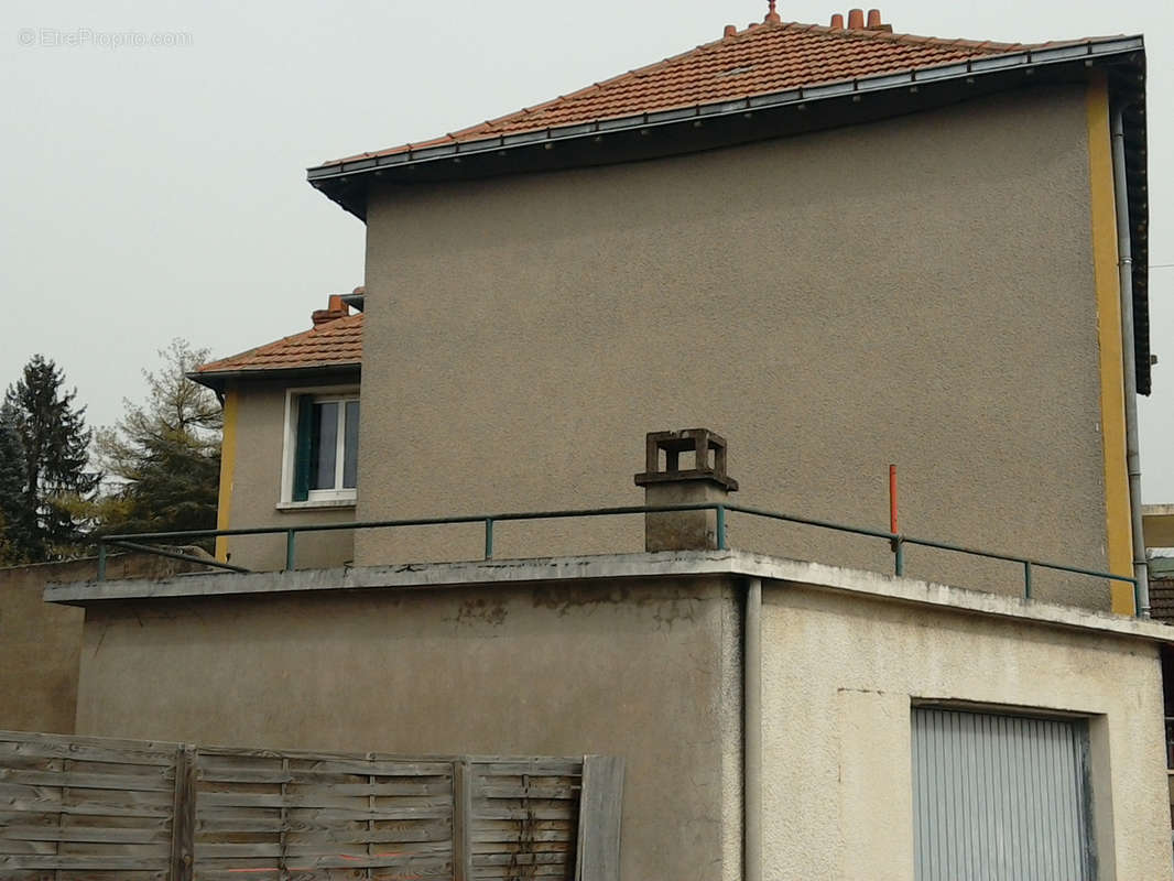 Maison à GUEUGNON