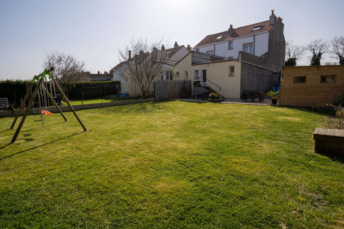 Maison à COUDEKERQUE-BRANCHE