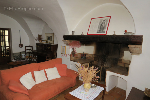 Maison à SAINT-GUILHEM-LE-DESERT