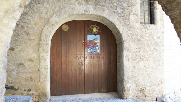 Maison à SAINT-GUILHEM-LE-DESERT