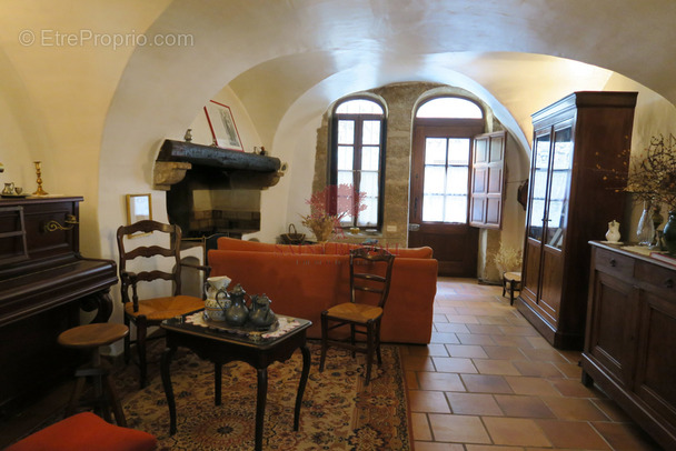 Maison à SAINT-GUILHEM-LE-DESERT