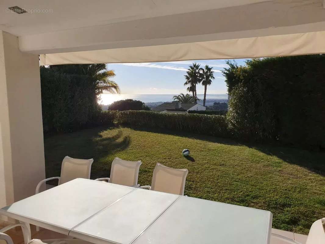 Appartement à VILLENEUVE-LOUBET