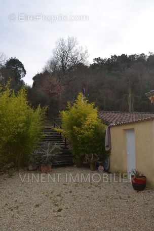 Maison à MONTELIMAR