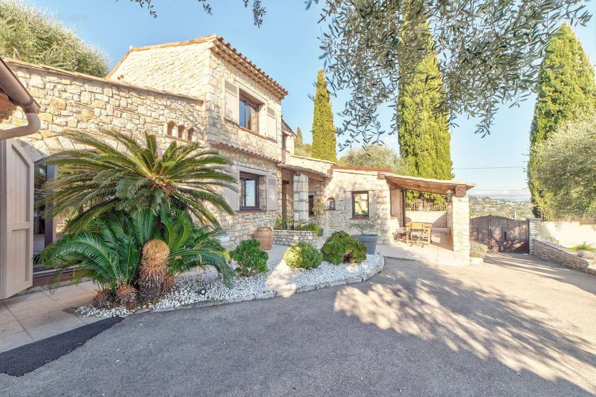 Maison à LA COLLE-SUR-LOUP