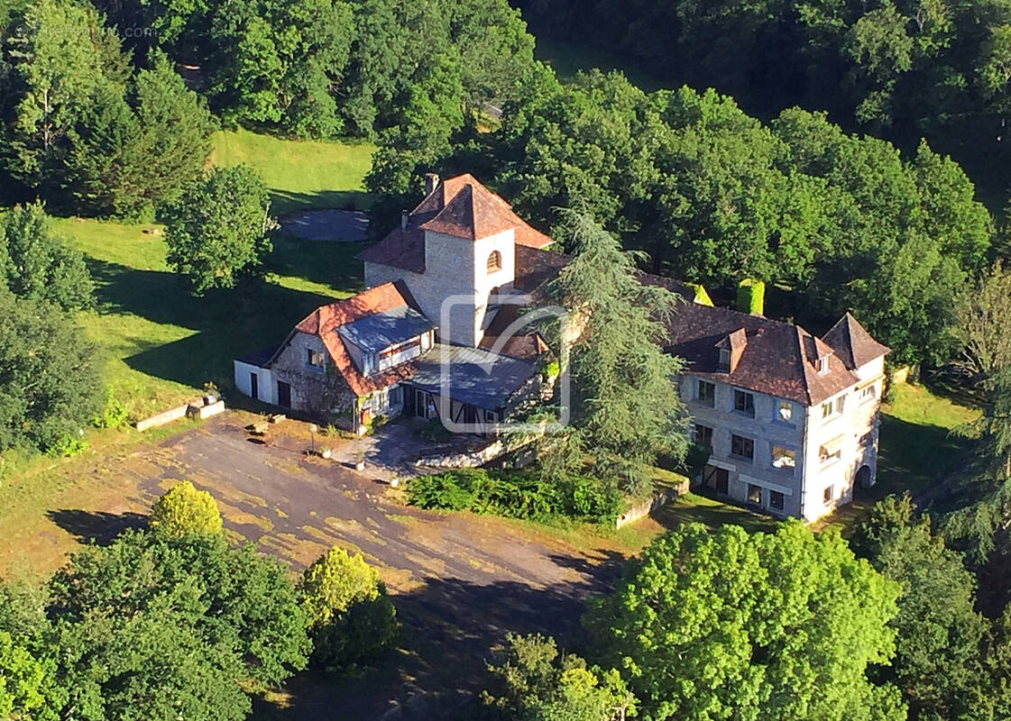 Maison à GOURDON