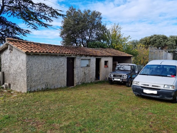 Terrain à CAVAILLON