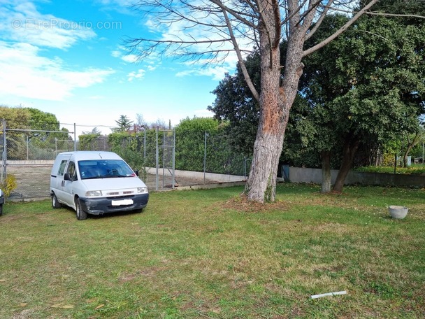 Terrain à CAVAILLON