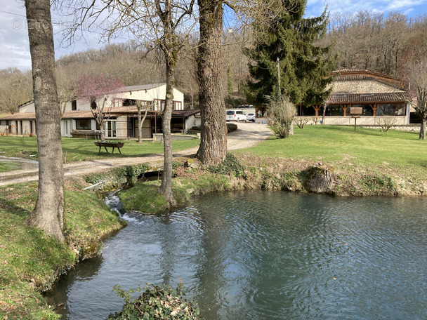 Maison à MONTCUQ