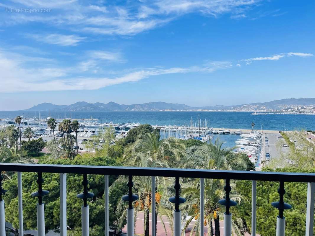 Appartement à CANNES