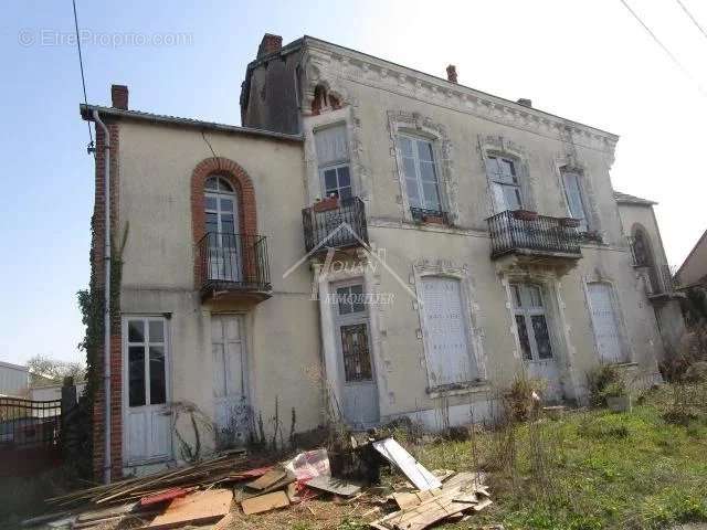 Maison à VARENNES-SUR-ALLIER