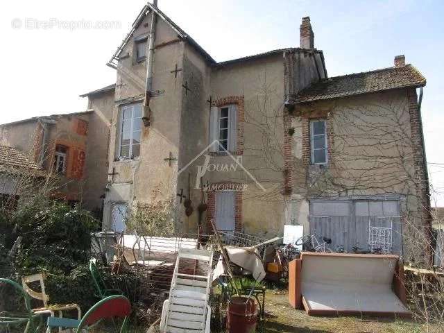 Maison à VARENNES-SUR-ALLIER