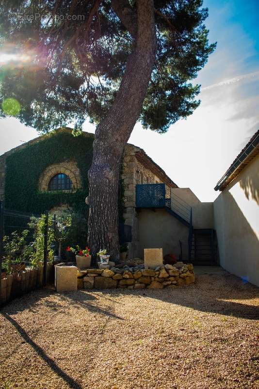 Appartement à SAINT-CHAMAS