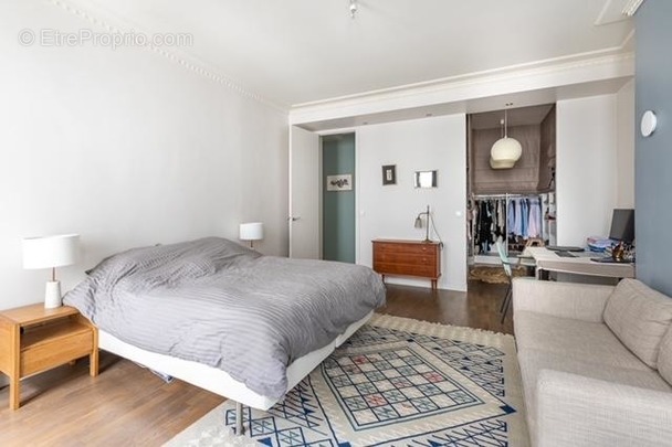 Appartement à PARIS-10E