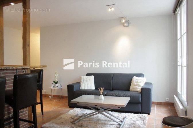 Appartement à PARIS-7E