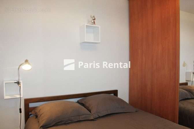 Appartement à PARIS-7E