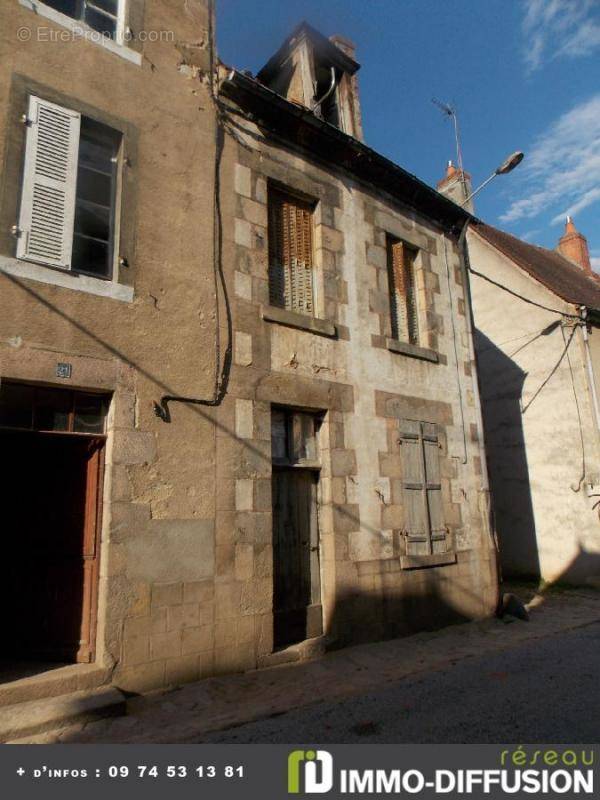 Maison à CHAMBON-SUR-VOUEIZE