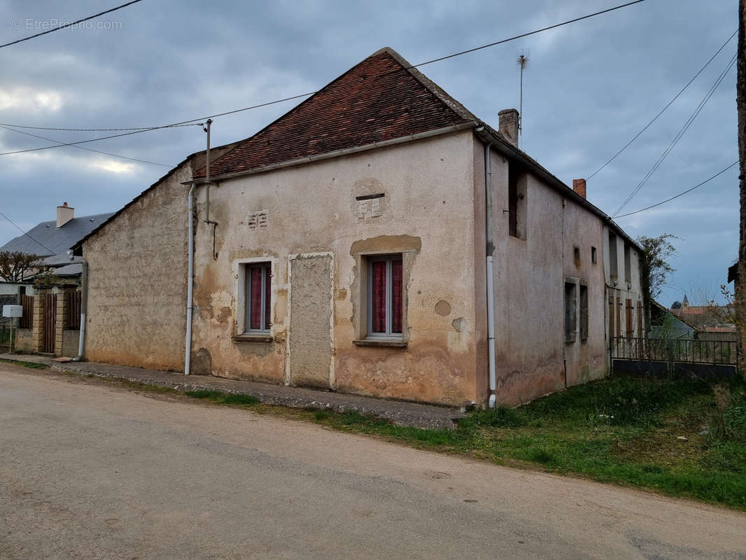 Maison à SAINTE-MAGNANCE