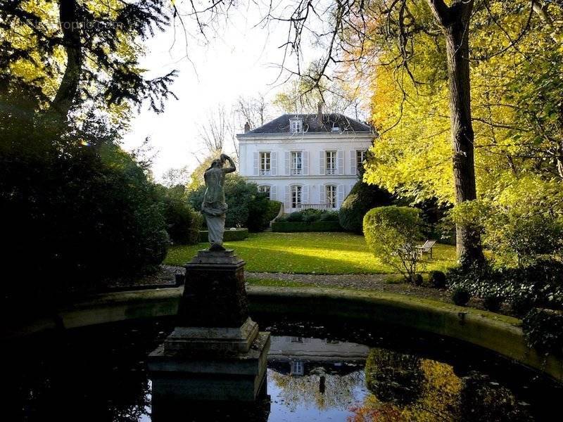 Maison à MONTFORT-L&#039;AMAURY