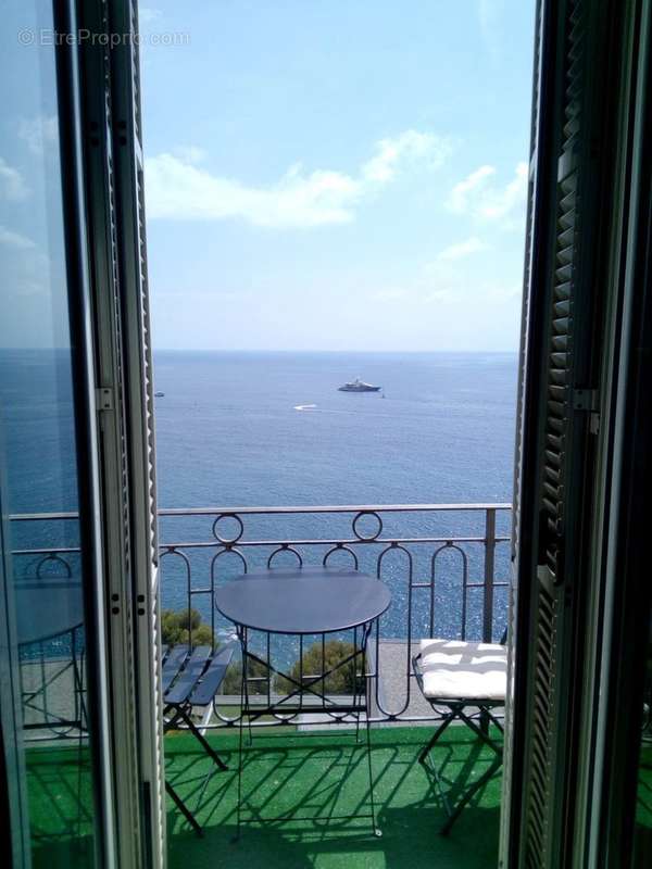 Appartement à ROQUEBRUNE-CAP-MARTIN