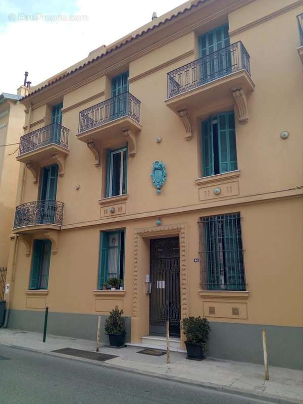 Appartement à ROQUEBRUNE-CAP-MARTIN