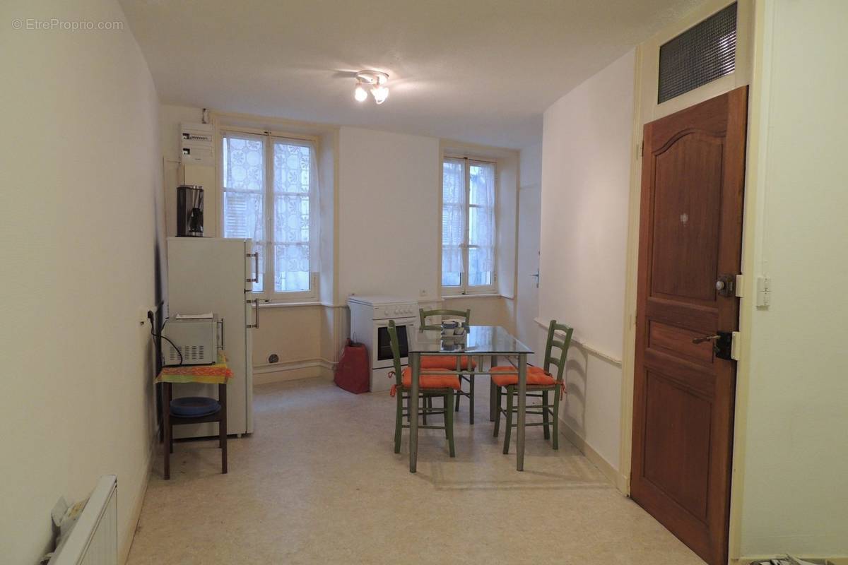 Appartement à THIZY